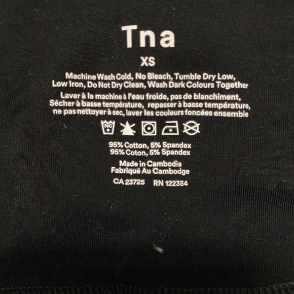 [SOLD] Aritzia TNA Atmosphere Skirt - Picture 2 of 2